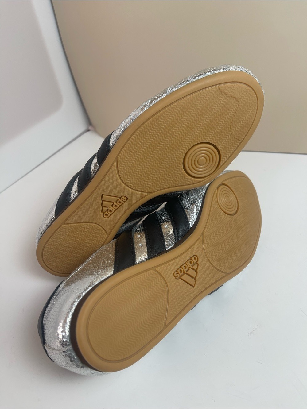 Adidas Originals Taekwondo Women’s Leather Silver Metallic Black Sneakers 6.5 - Picture 7 of 12